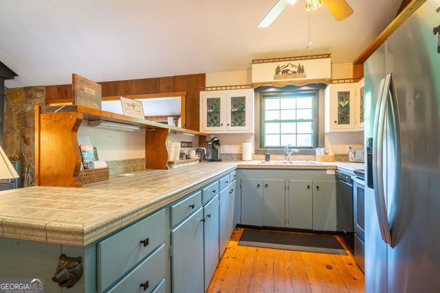 744 Skylake Road, Sautee Nacoochee, GA 30571