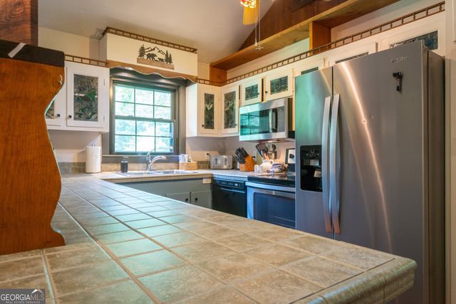 744 Skylake Road, Sautee Nacoochee, GA 30571