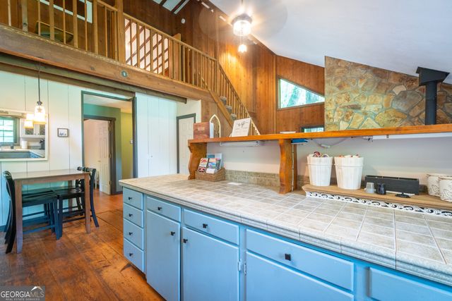 744 Skylake Road, Sautee Nacoochee, GA 30571