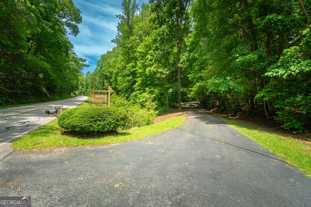 744 Skylake Road, Sautee Nacoochee, GA 30571