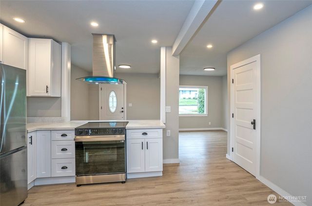 7632 S D Street, Tacoma, WA 98408