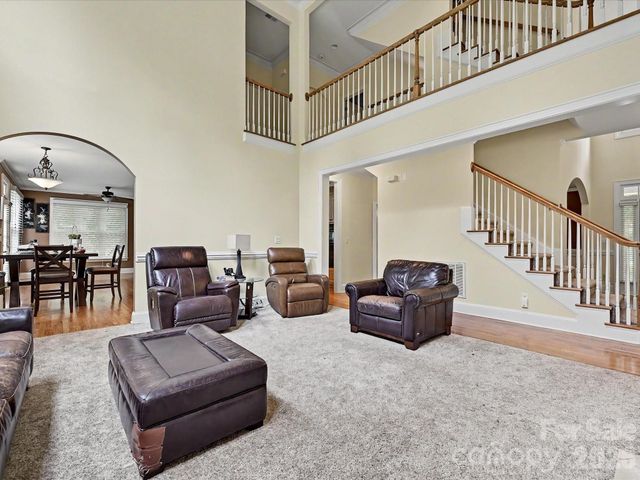 7513 Meadowgate Lane, Waxhaw, NC 28173
