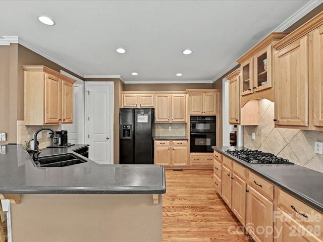 7513 Meadowgate Lane, Waxhaw, NC 28173