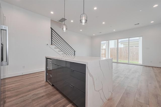 3510 Hadley Street, Houston, TX 77004