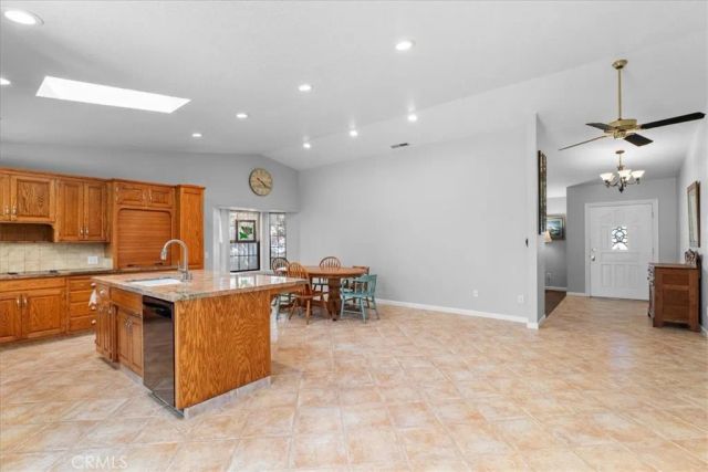 2143 Locust Court, Hughson, CA 95326
