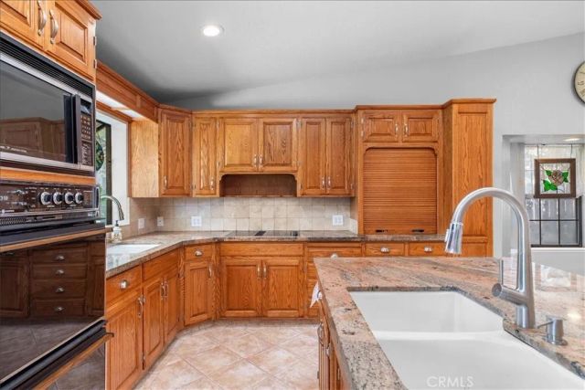 2143 Locust Court, Hughson, CA 95326