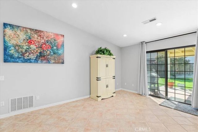 2143 Locust Court, Hughson, CA 95326