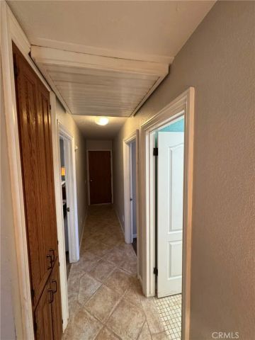 2143 Locust Court, Hughson, CA 95326