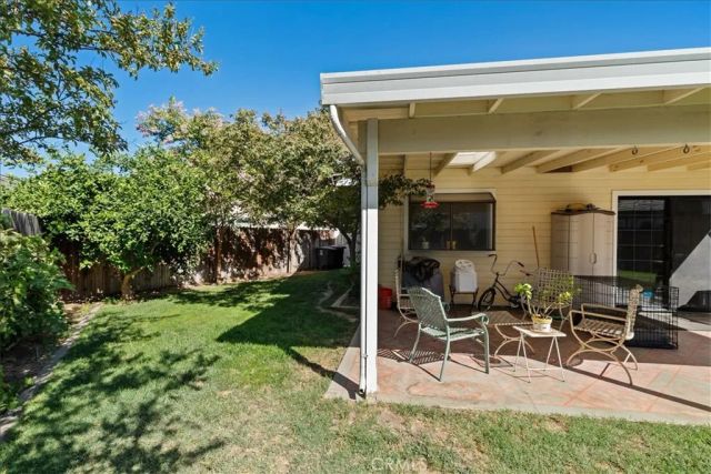 2143 Locust Court, Hughson, CA 95326