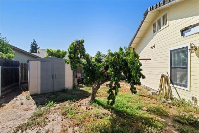 2143 Locust Court, Hughson, CA 95326