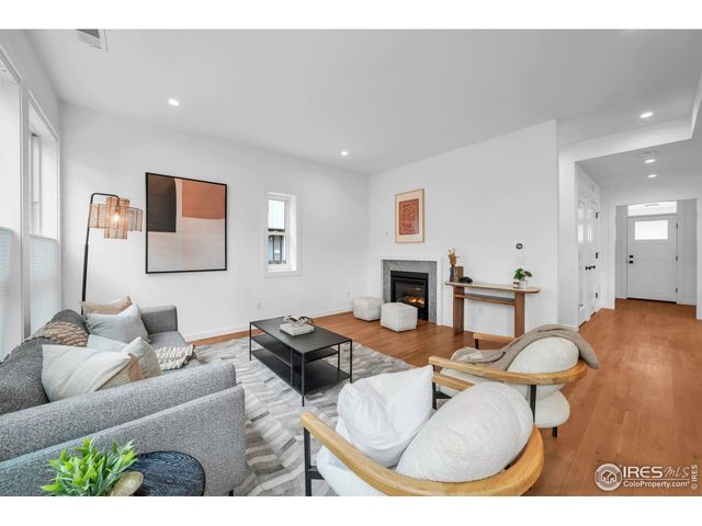 1627 17th St, Boulder, CO 80302