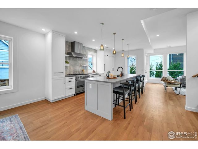 1627 17th St, Boulder, CO 80302