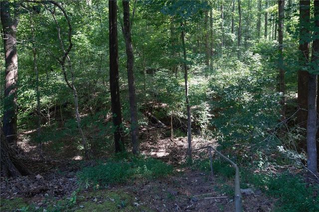 4512 Creekwood Circle NW, Kennesaw, GA 30152
