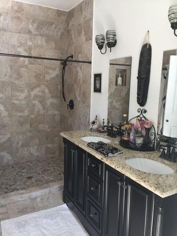 156 Lazy Leaf LN, Wimberley, TX 78676