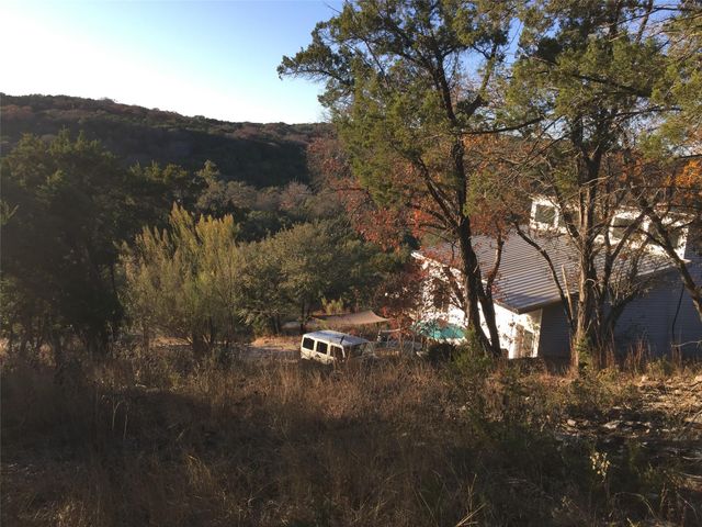 156 Lazy Leaf LN, Wimberley, TX 78676