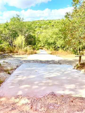 156 Lazy Leaf LN, Wimberley, TX 78676