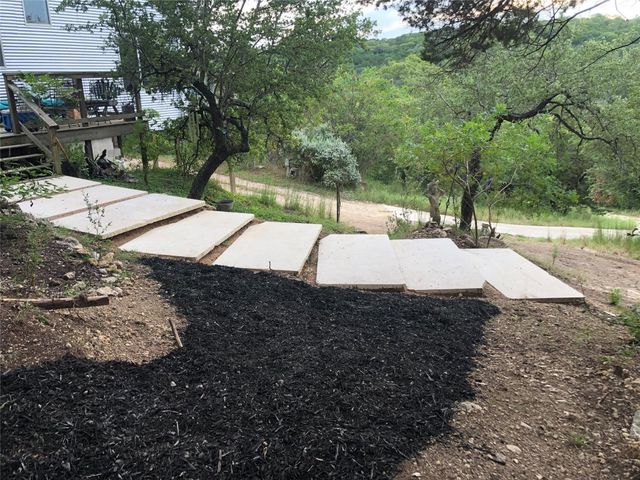 156 Lazy Leaf LN, Wimberley, TX 78676