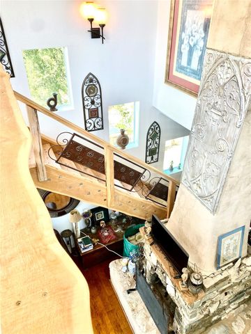 156 Lazy Leaf LN, Wimberley, TX 78676