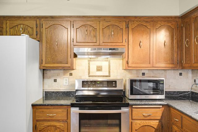 8316 Hampshire Avenue N, Brooklyn Park, MN 55445