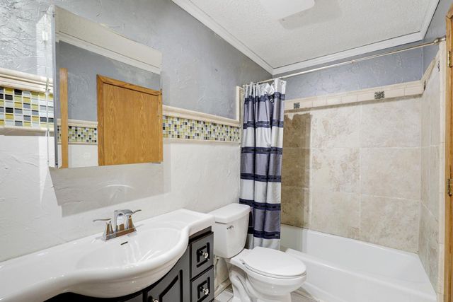 8316 Hampshire Avenue N, Brooklyn Park, MN 55445