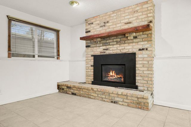 8316 Hampshire Avenue N, Brooklyn Park, MN 55445