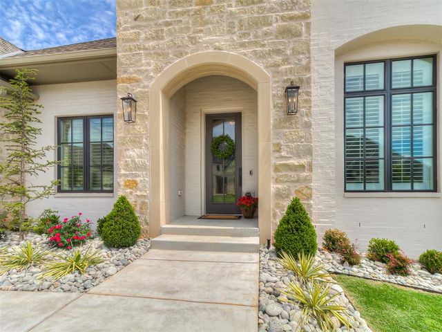 2916 Flycatcher Lane, Edmond, OK 73012