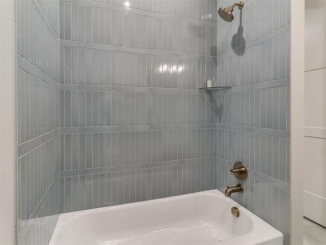 2916 Flycatcher Lane, Edmond, OK 73012