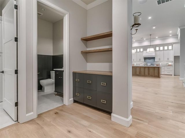 2916 Flycatcher Lane, Edmond, OK 73012