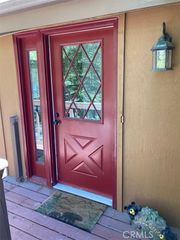 27205 Peninsula Drive, Lake Arrowhead, CA 92352