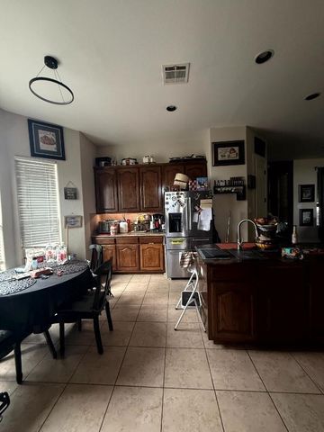 11909 Caddo Creek Drive, Lavon, TX 75166