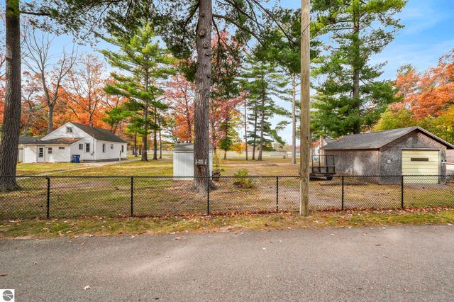 315 Fair Street, Traverse City, MI 49686