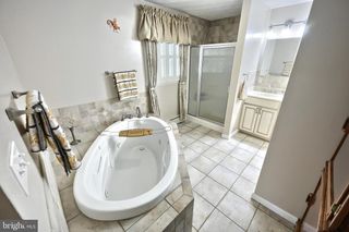 1506 CRESTLYN RD, York, PA 17403