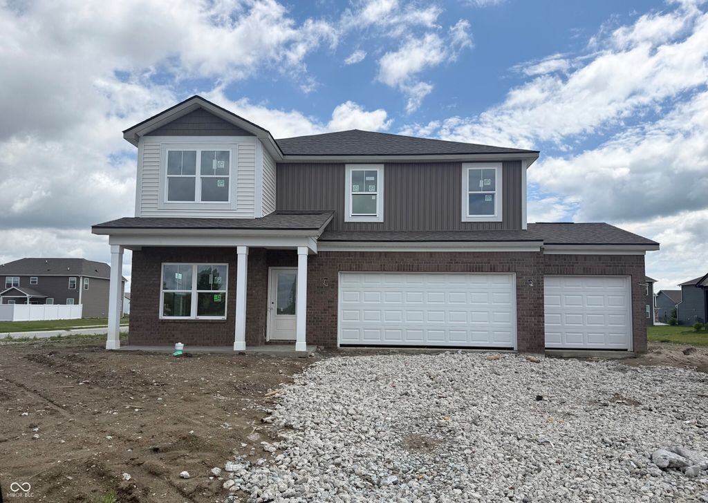 2539 Kingman Drive, Whitestown, IN 46075