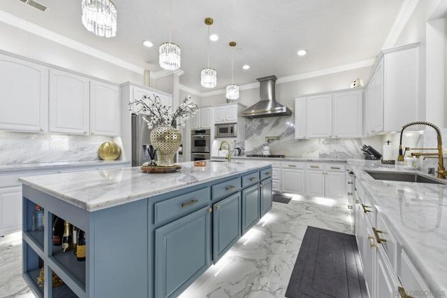 3520 Cockatoo Ct., Oceanside, CA 92057