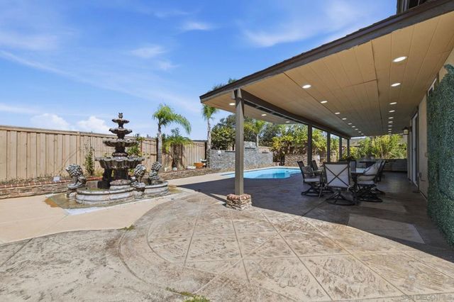 3520 Cockatoo Ct., Oceanside, CA 92057