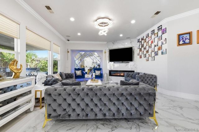 3520 Cockatoo Ct., Oceanside, CA 92057