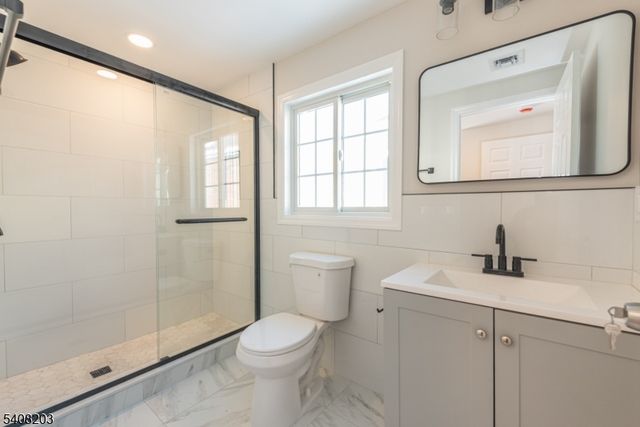 502 Otterhole Rd, West Milford Twp., NJ 07480