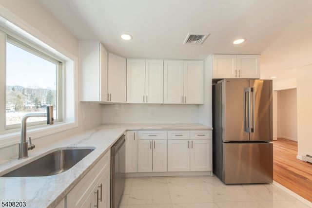 502 Otterhole Rd, West Milford Twp., NJ 07480