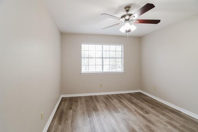 4765 Oakmont Court, League City, TX 77573