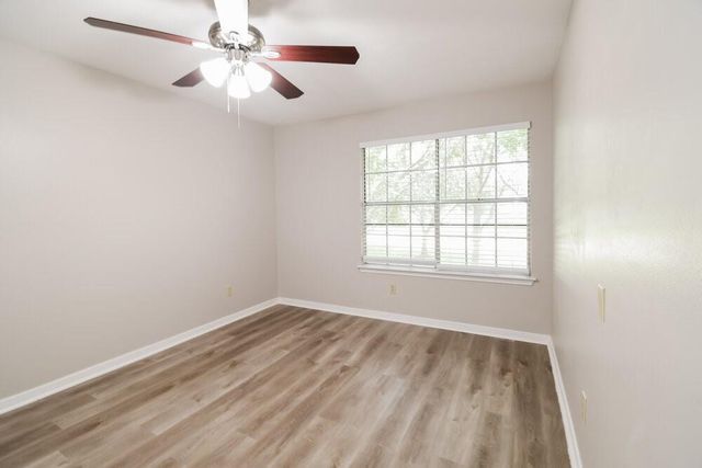 4765 Oakmont Court, League City, TX 77573