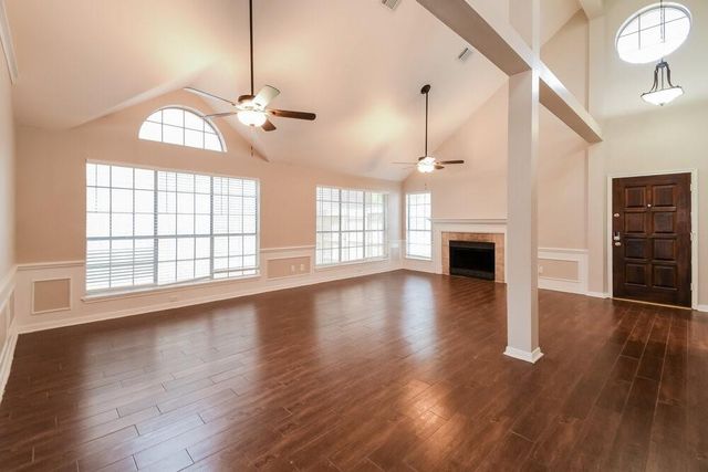 4765 Oakmont Court, League City, TX 77573