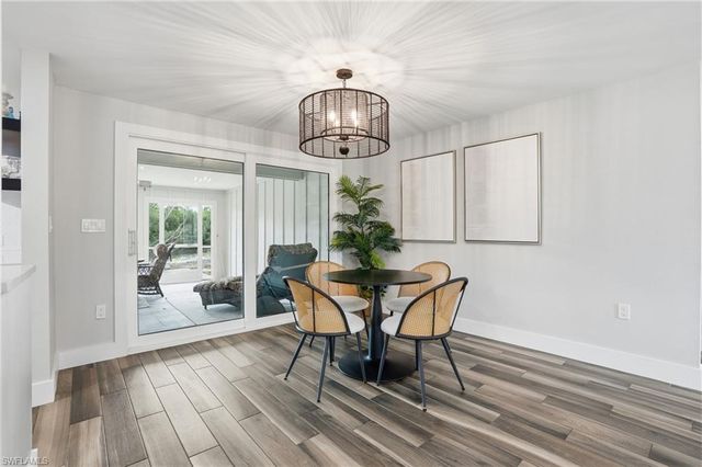 1806 Ibis LN E, Sanibel, FL 33957