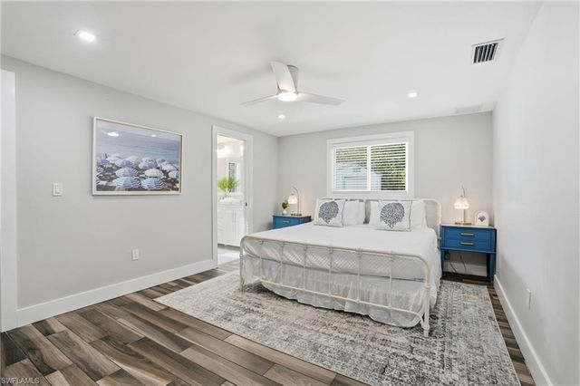 1806 Ibis LN E, Sanibel, FL 33957