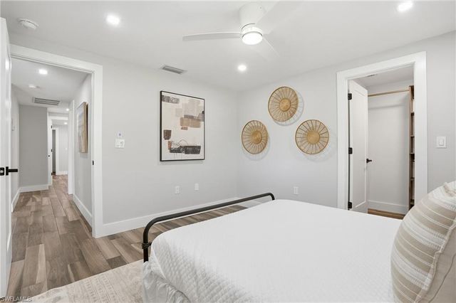 1806 Ibis LN E, Sanibel, FL 33957