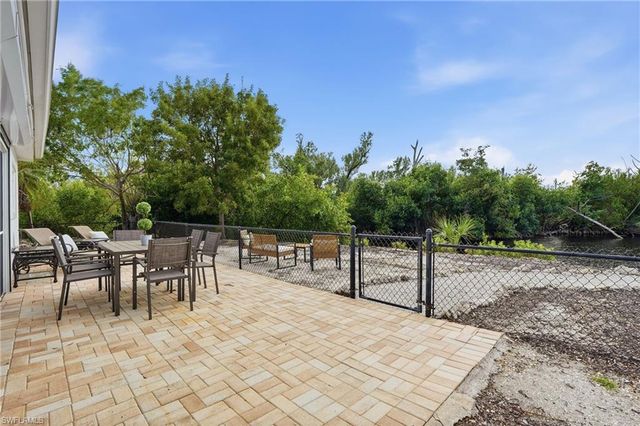 1806 Ibis LN E, Sanibel, FL 33957