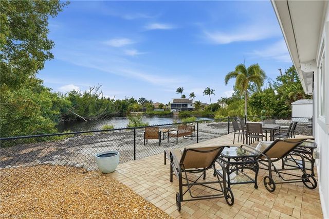 1806 Ibis LN E, Sanibel, FL 33957