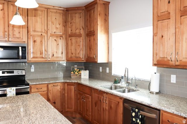 1381 W 3225 S, Perry, UT 84302