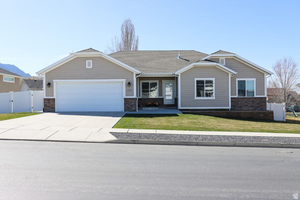 1381 W 3225 S, Perry, UT 84302