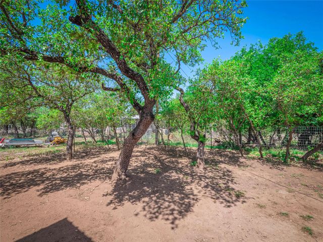 500 Gravel DR, Burnet, TX 78611