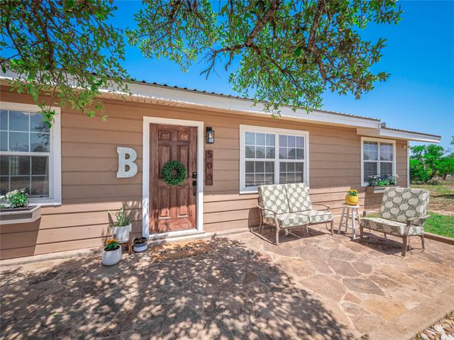 500 Gravel DR, Burnet, TX 78611